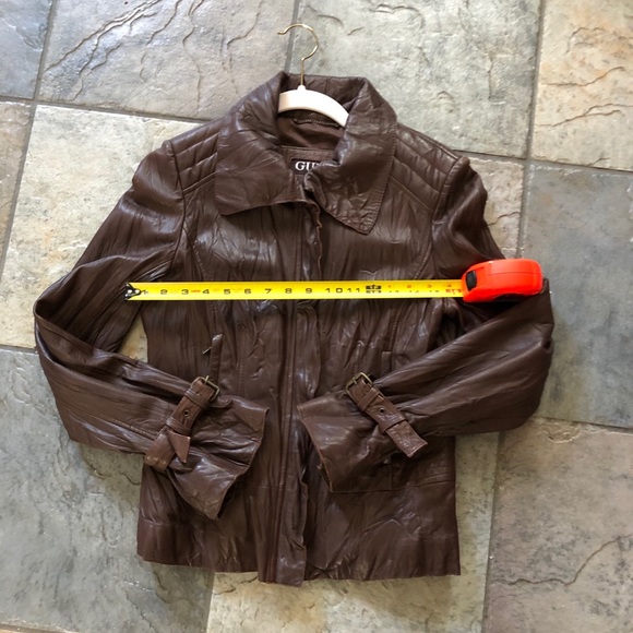 ❄️VINTAGE GUESS WAIST SLIMMING BUTTER LEATHER JACKET - Picture 6 of 10